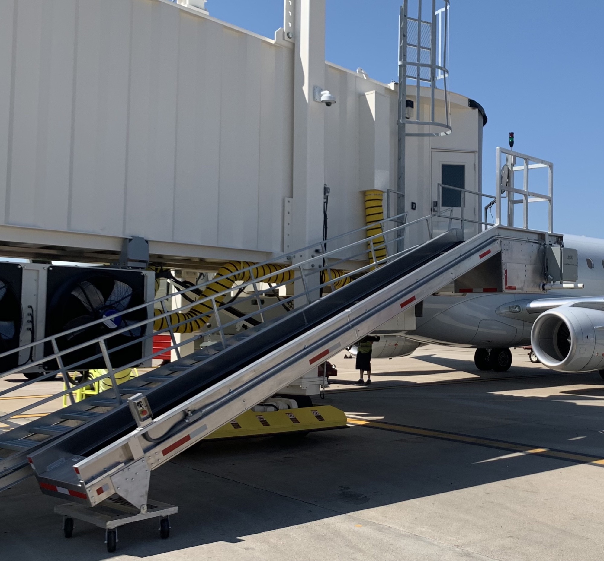PBB Baggage Conveyor System — photo 8