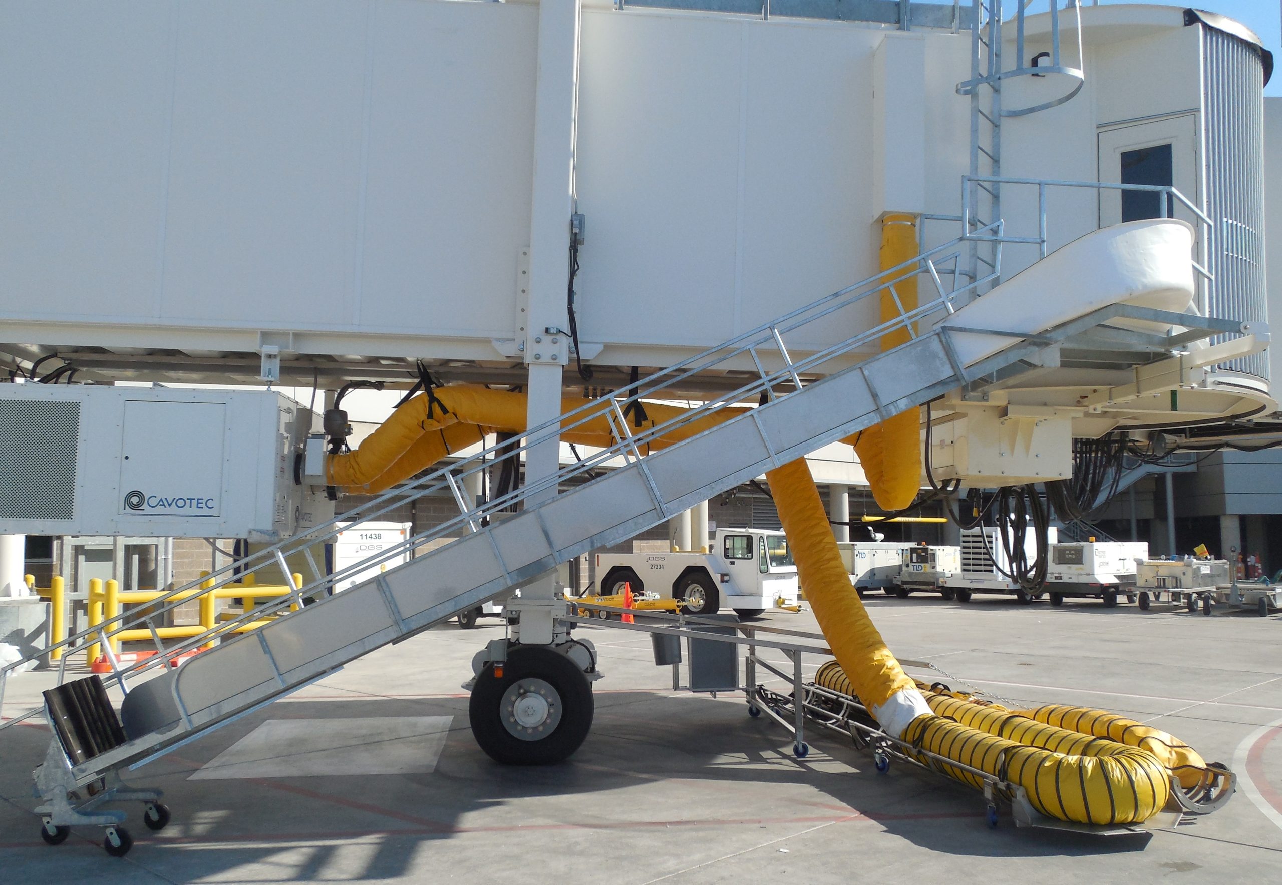 Nova Baggage Tub Slide