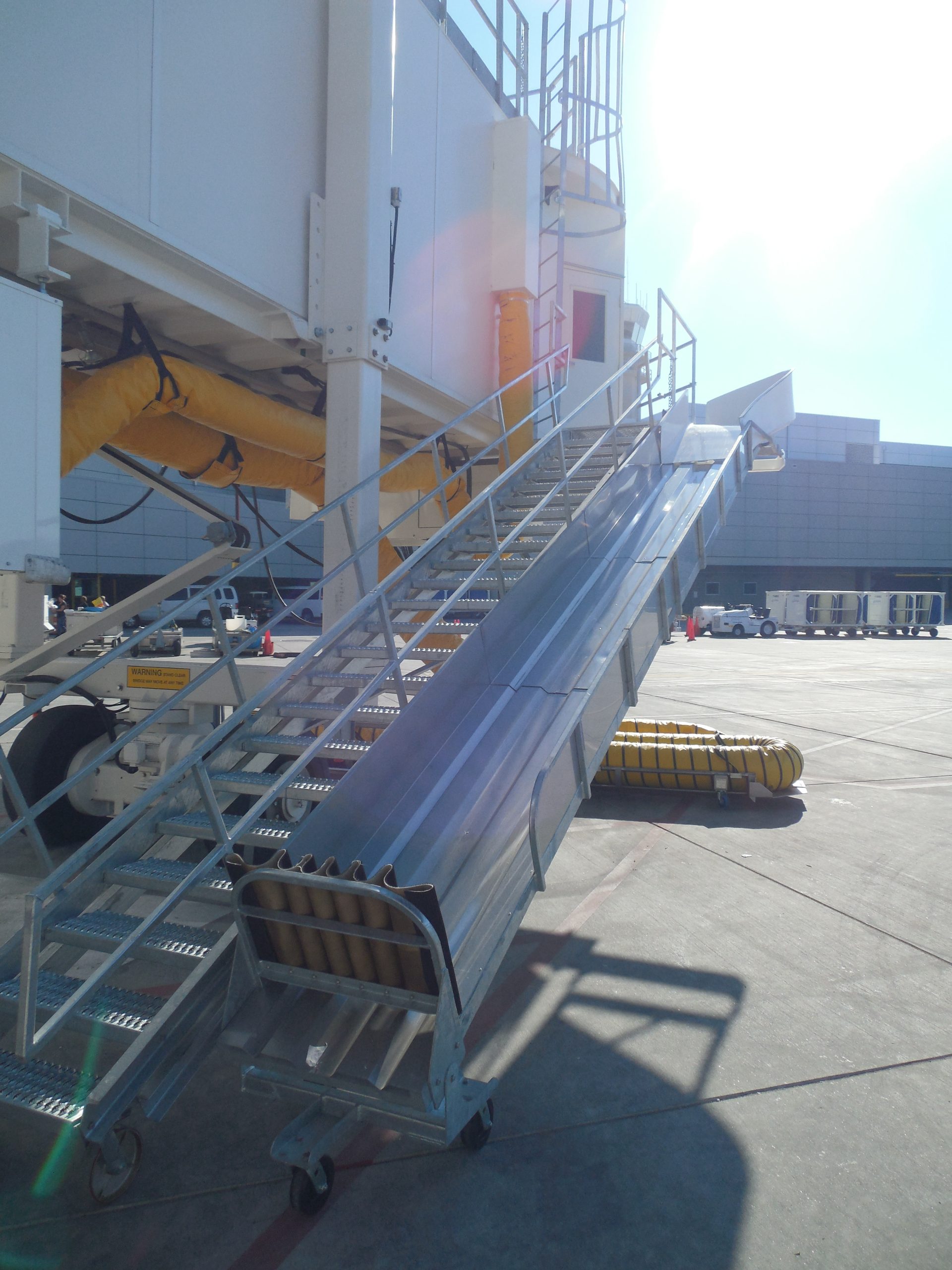 Nova Baggage Tub Slide — photo 2